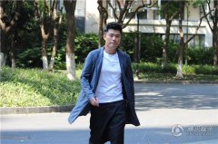 开服一条龙转陈赫新戏探班躲媒体 获粉丝助威心情好