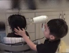 开服一条龙转孙俪晒等等为妹妹吹发照 网友赞：国民哥哥